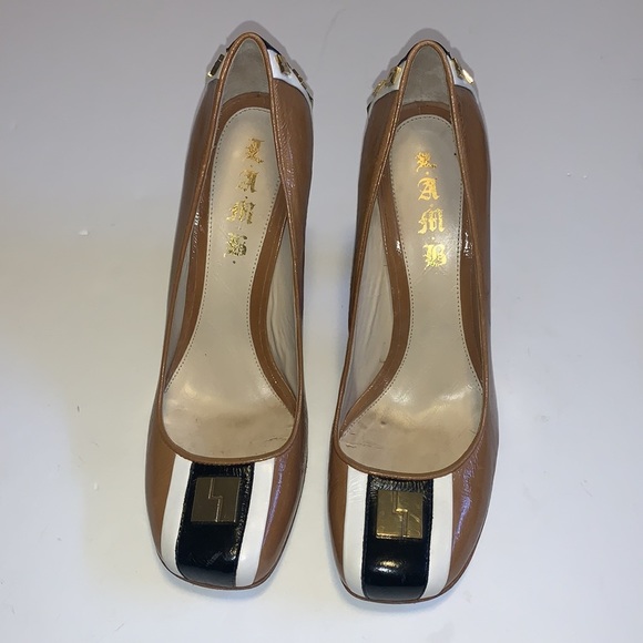 L.A.M.B. Tan Patent Leather Pumps with Gold Accents - Women’s Size 9.5 - Picture 2 of 9